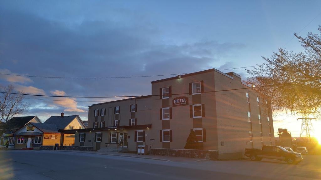 Historic Hotel Corner Brook Exterior photo